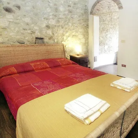 Holiday home Casa Vacanze Antico Poggio *